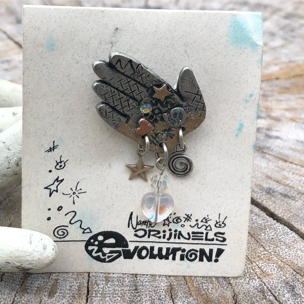 Nanette Orijinels handmade brooch.